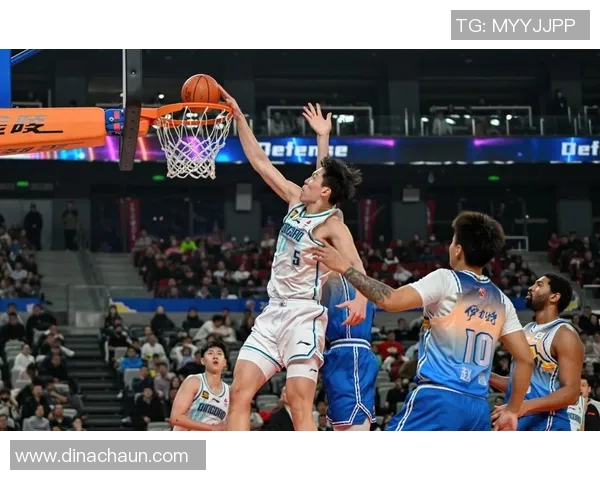 篮网惊艳操作瞬间霸屏全网 热搜第一引发球迷热议